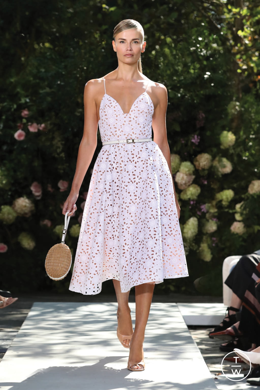 Fashion Week New York Spring/Summer 2022 look 30 from the Michael Kors Collection collection 女装
