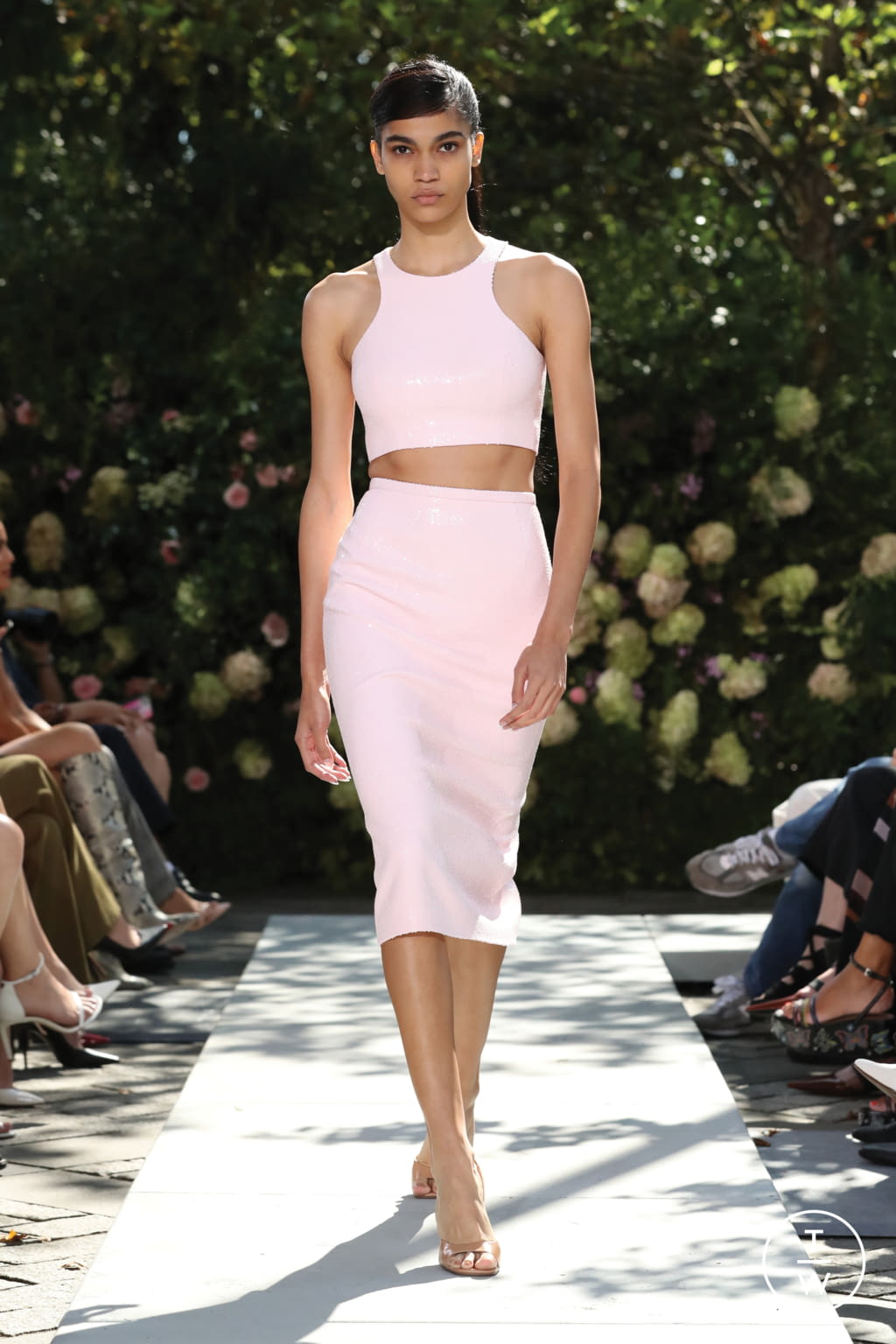 Fashion Week New York Spring/Summer 2022 look 33 from the Michael Kors Collection collection 女装