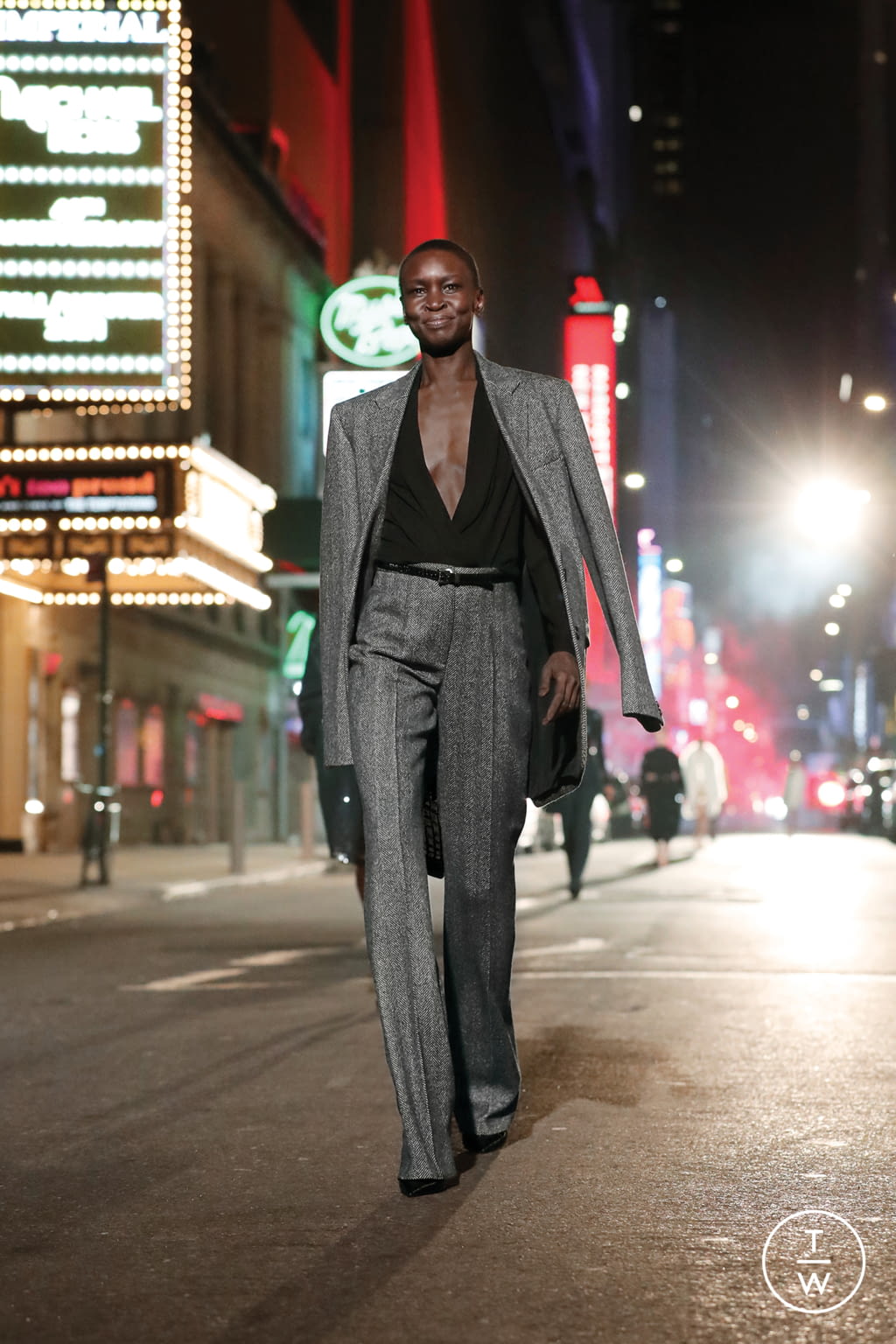 Fashion Week New York Fall/Winter 2021 look 42 de la collection Michael Kors Collection womenswear