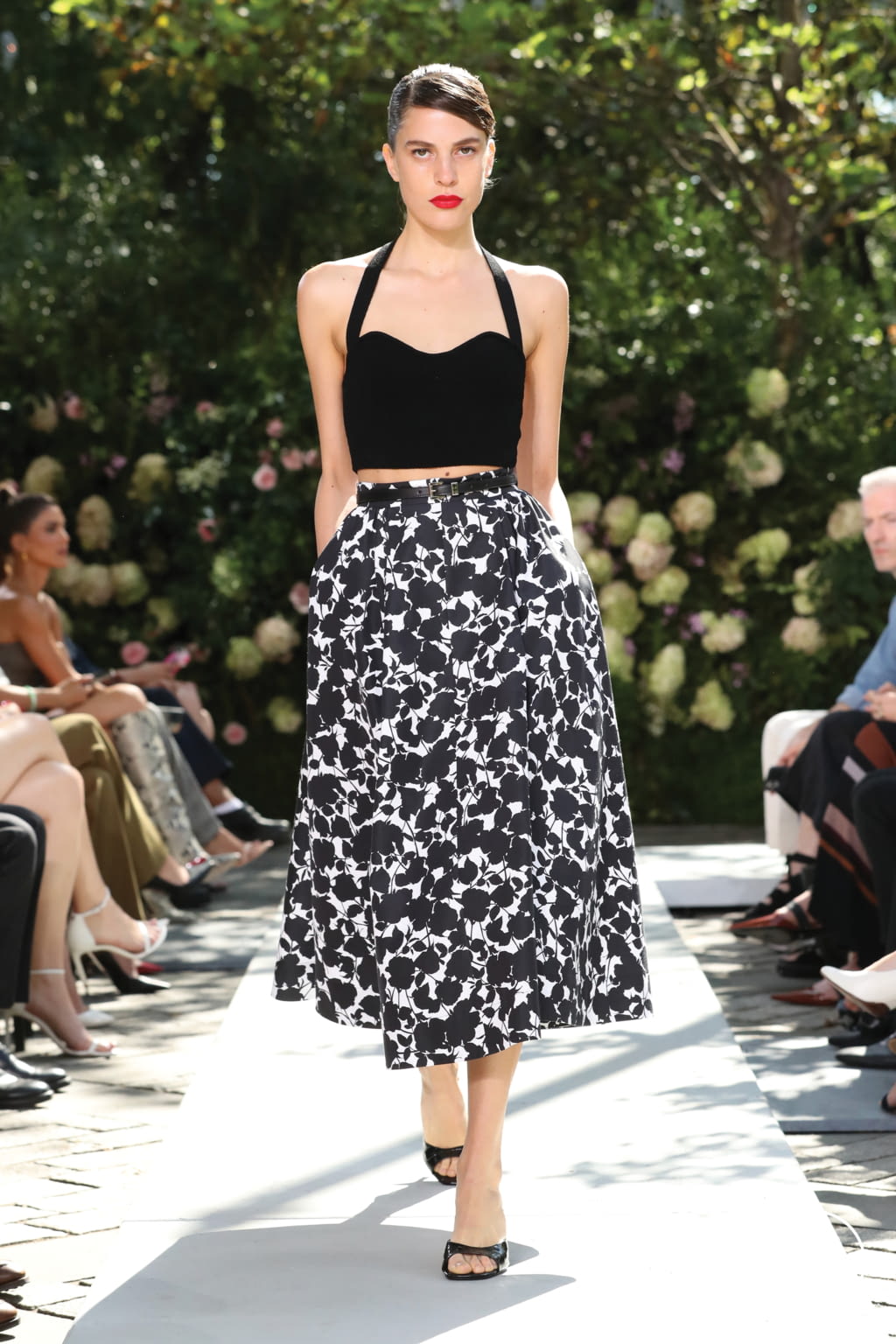 Fashion Week New York Spring/Summer 2022 look 45 from the Michael Kors Collection collection womenswear