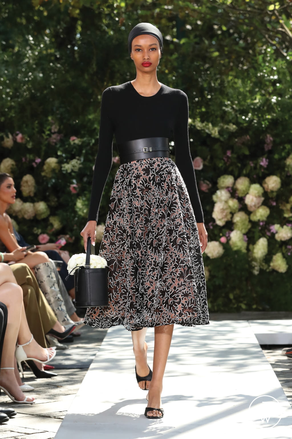 Fashion Week New York Spring/Summer 2022 look 47 from the Michael Kors Collection collection womenswear