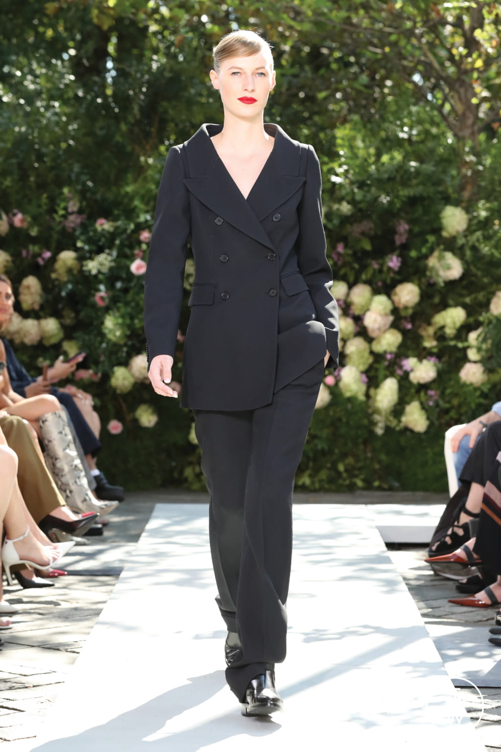 Fashion Week New York Spring/Summer 2022 look 6 de la collection Michael Kors Collection womenswear