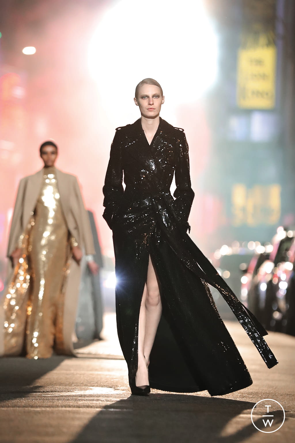 Fashion Week New York Fall/Winter 2021 look 60 de la collection Michael Kors Collection womenswear
