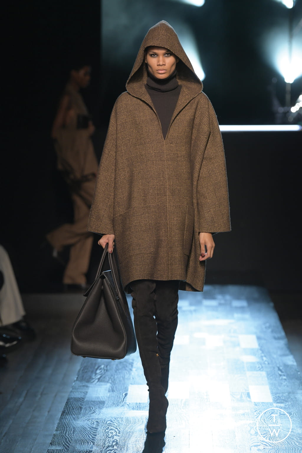 Fashion Week New York Fall/Winter 2022 look 18 de la collection Michael Kors Collection womenswear