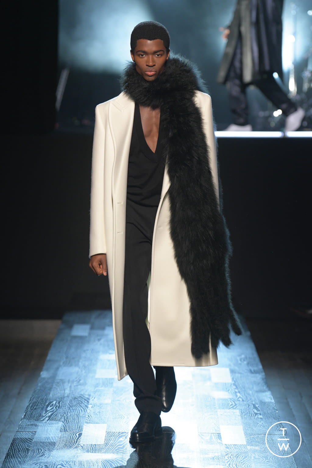 Fashion Week New York Fall/Winter 2022 look 34 de la collection Michael Kors Collection womenswear