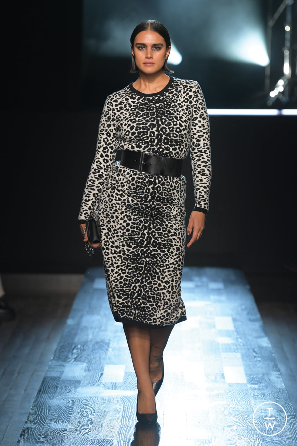 Fashion Week New York Fall/Winter 2022 look 42 de la collection Michael Kors Collection womenswear