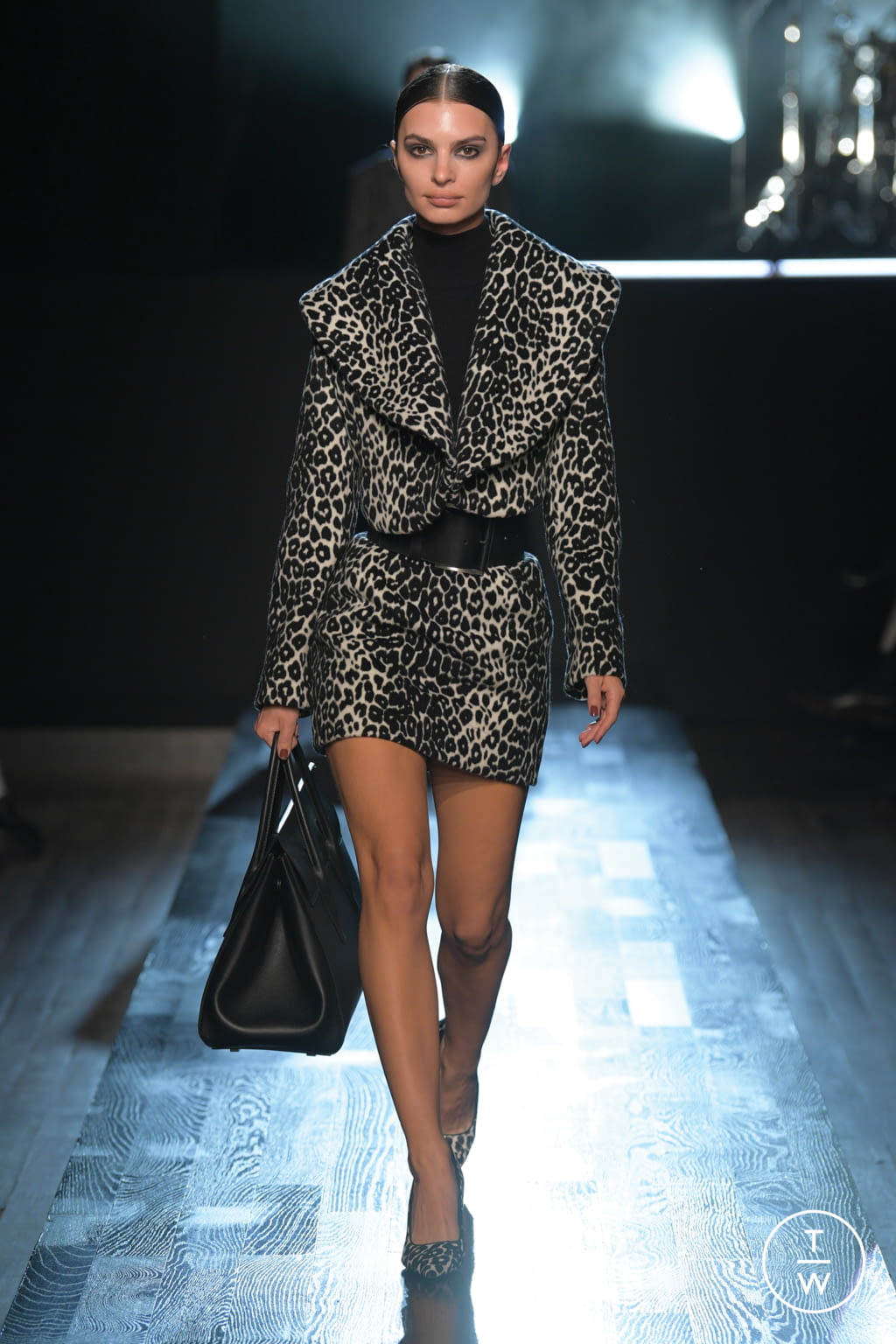 Fashion Week New York Fall/Winter 2022 look 48 de la collection Michael Kors Collection womenswear