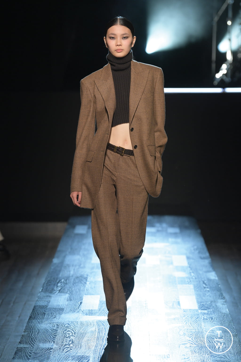 Fashion Week New York Fall/Winter 2022 look 6 de la collection Michael Kors Collection womenswear