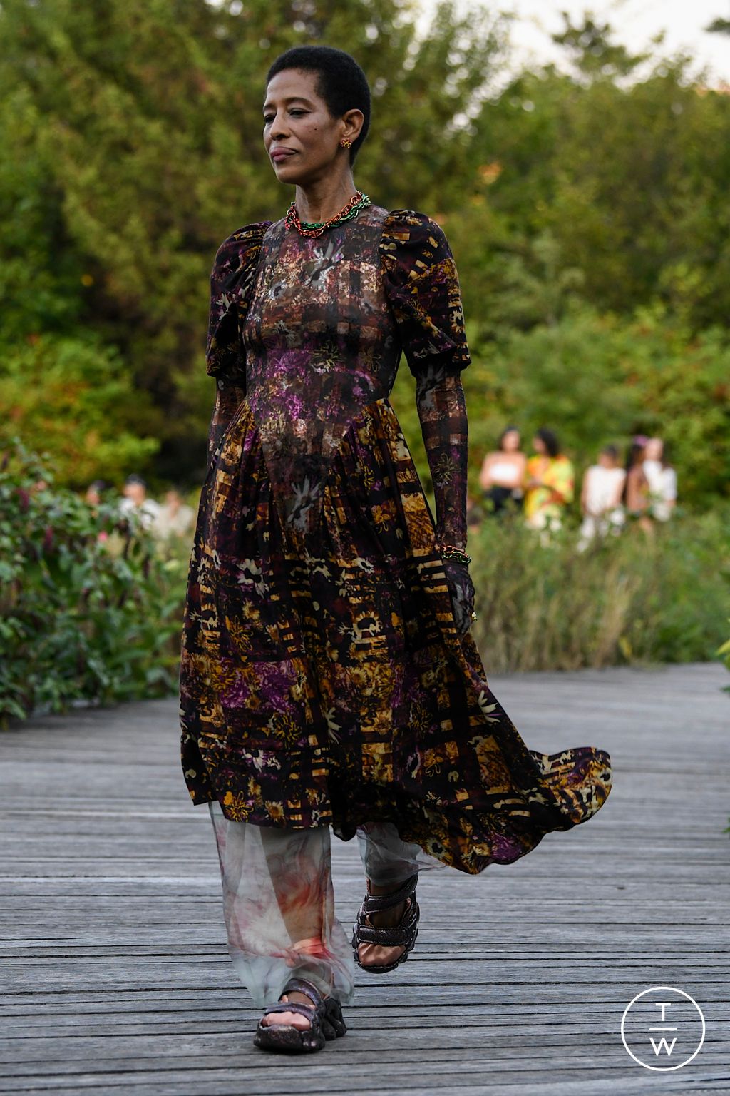 Fashion Week New York Spring/Summer 2023 look 35 de la collection Collina Strada womenswear