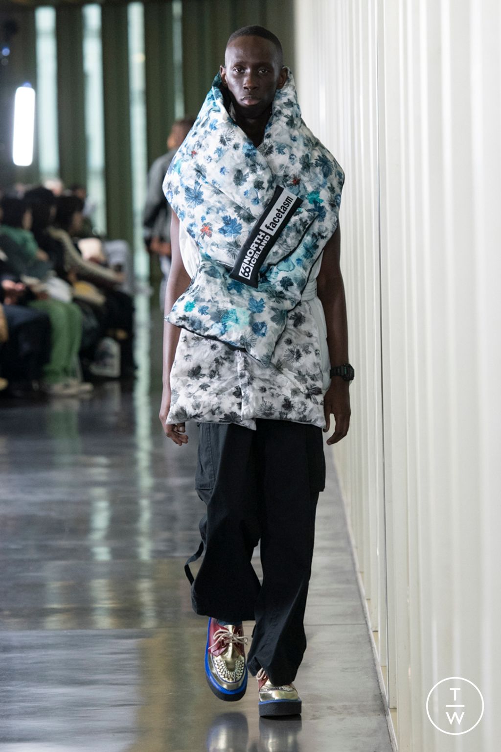 Fashion Week Paris Fall/Winter 2023 look 15 from the Facetasm collection menswear