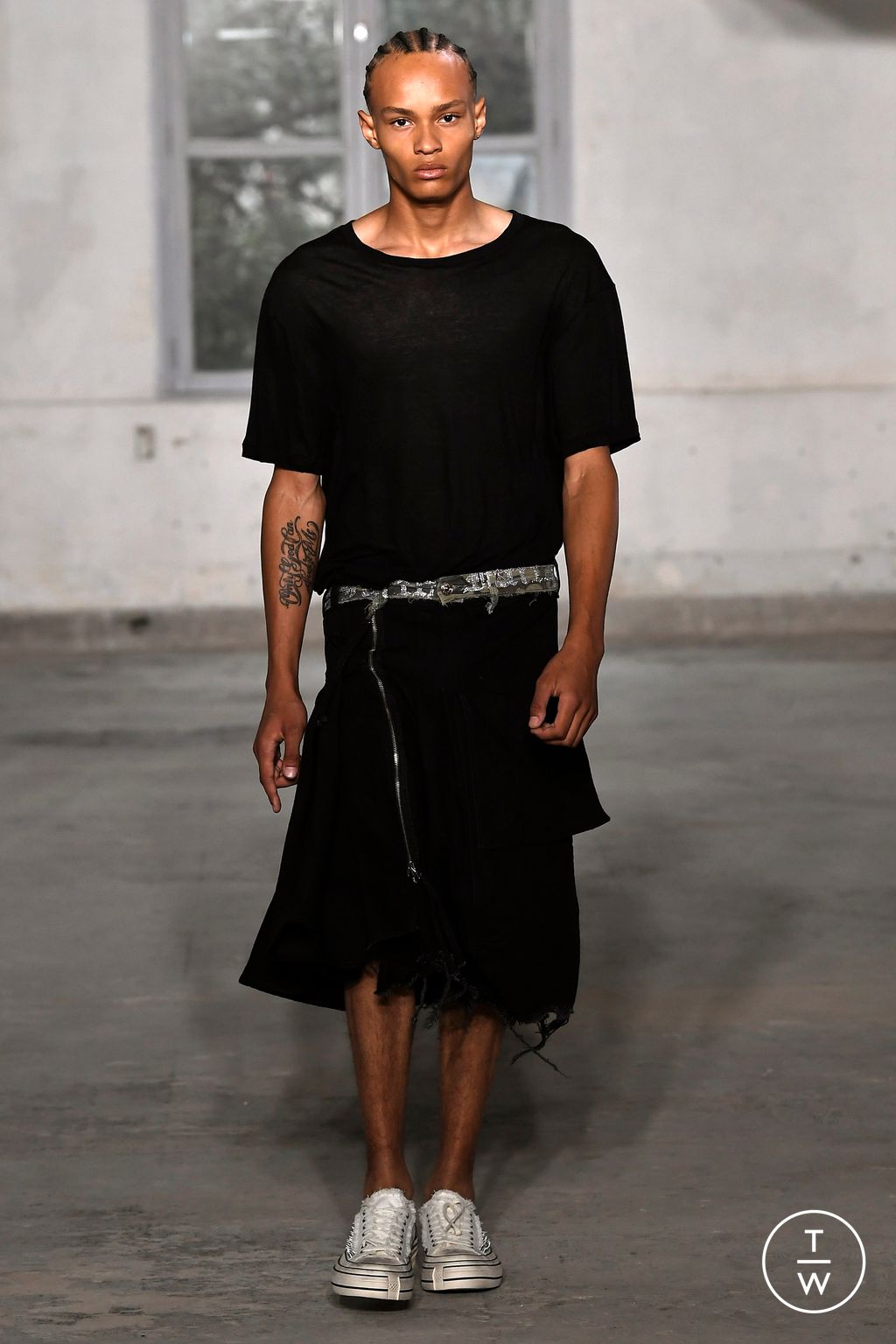 Fashion Week Paris Spring/Summer 2024 look 25 from the Faith Connexion collection womenswear
