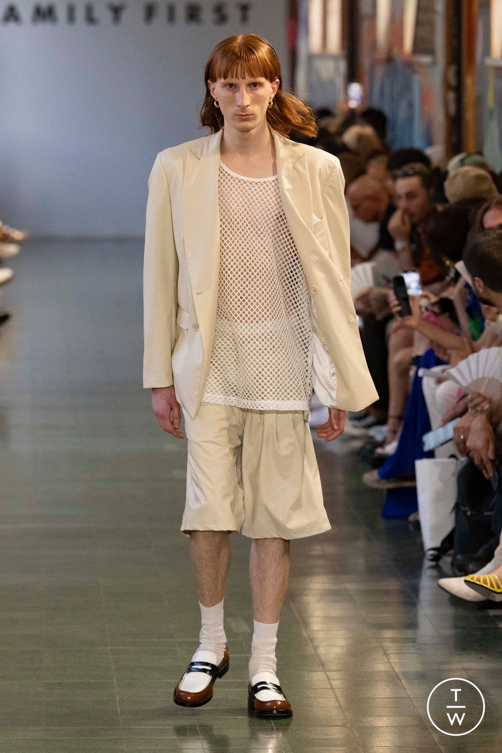 Fashion Week Milan Spring/Summer 2023 look 4 from the Family First collection 男装