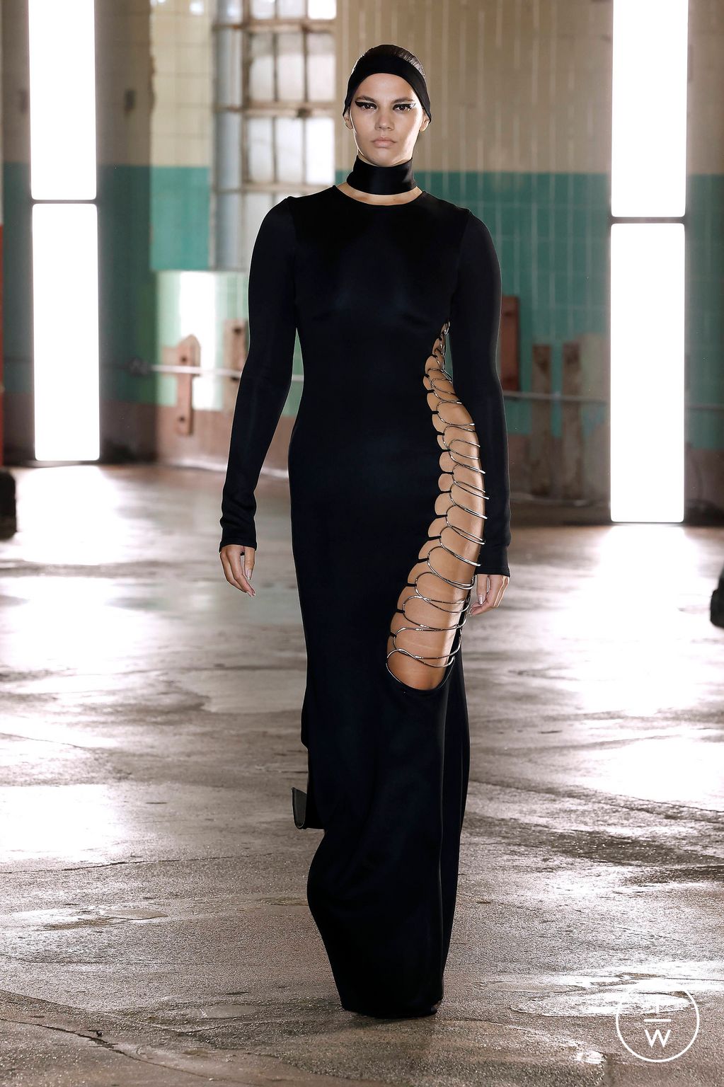 Fashion Week London Fall/Winter 2023 look 33 from the Fashion East collection 女装