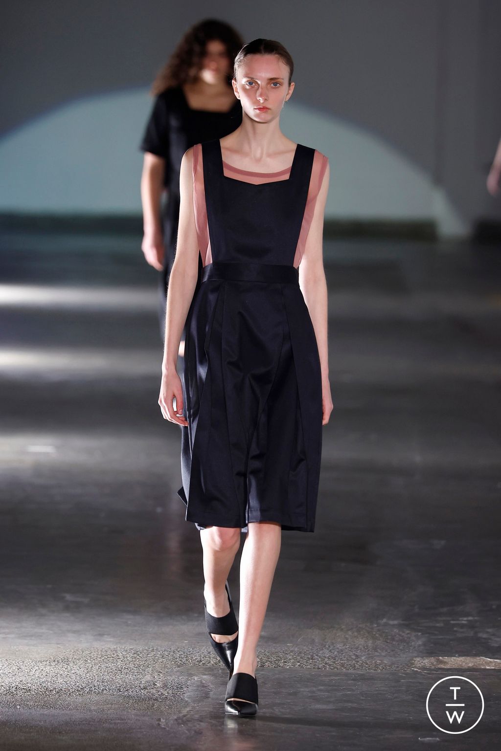 Fashion Week London Fall/Winter 2025 look 42 from the Fashion East collection womenswear