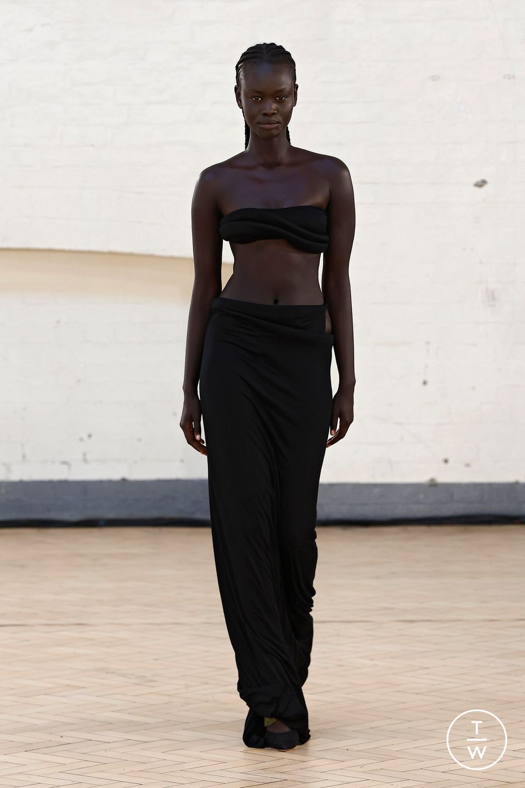Fashion Week London Spring/Summer 2024 look 21 from the Fashion East collection womenswear