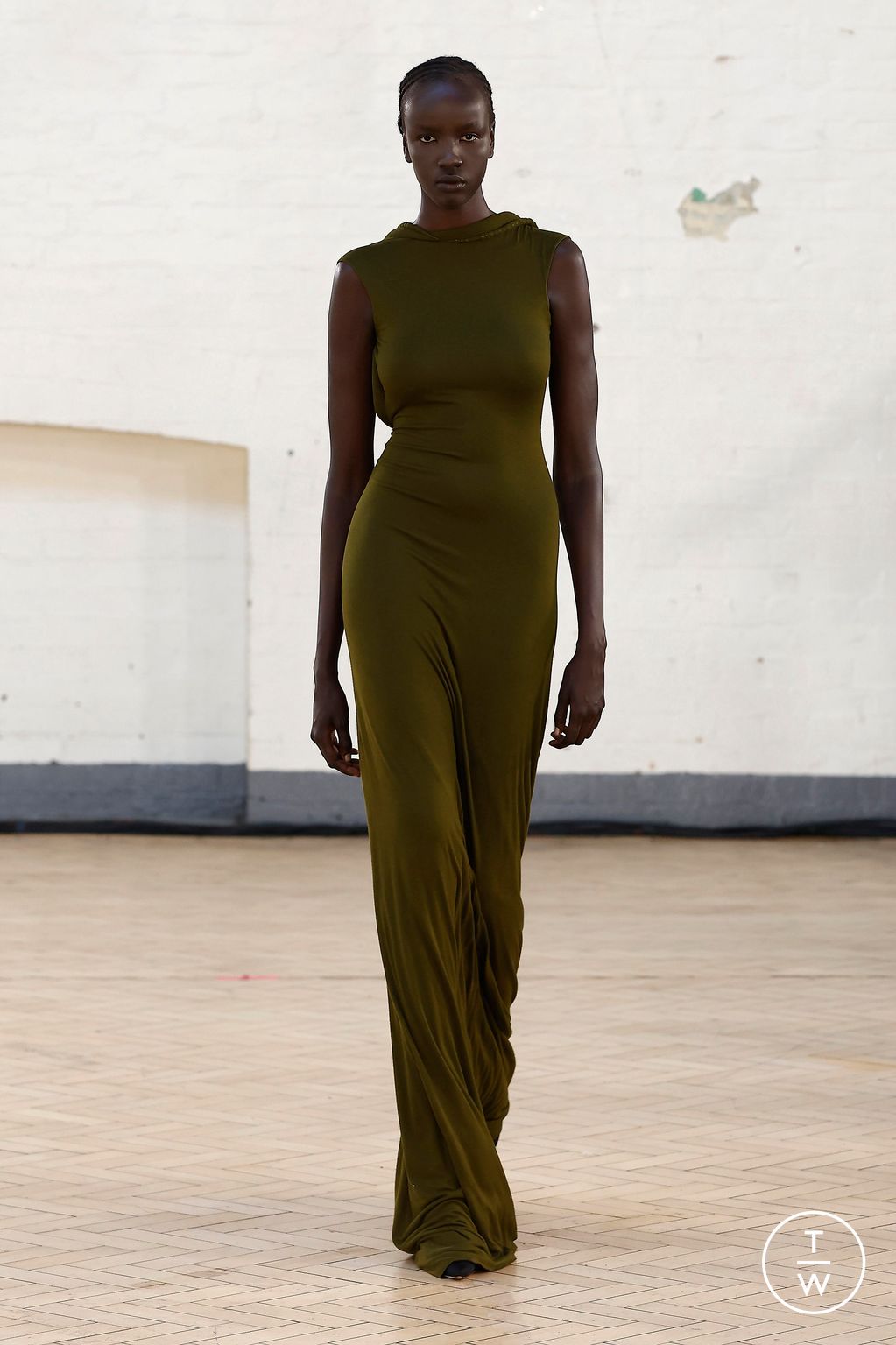 Fashion Week London Spring/Summer 2024 look 22 from the Fashion East collection womenswear
