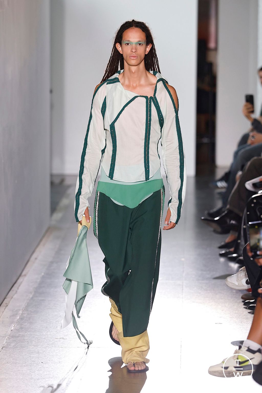 Fashion Week London Spring/Summer 2026 look 31 from the Fashion East collection womenswear