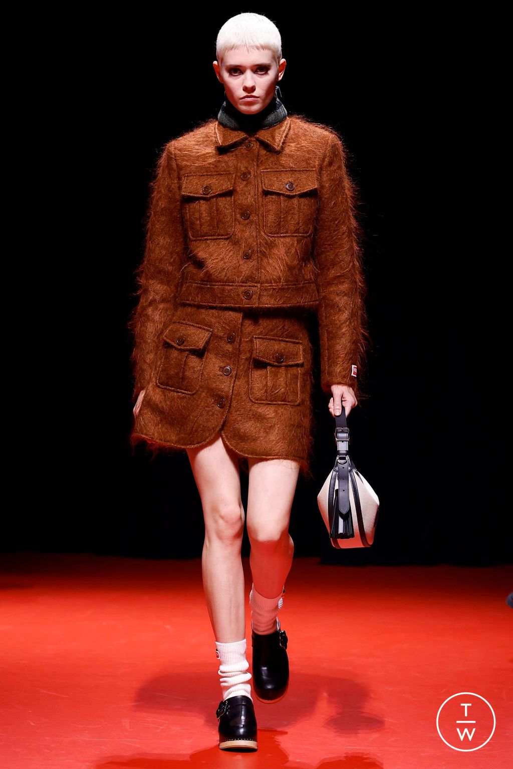 Fashion Week Paris Fall/Winter 2023 look 10 de la collection Kenzo menswear
