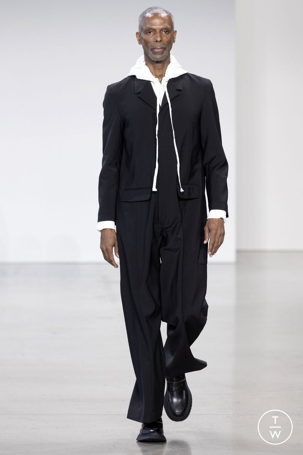 Fashion Week New York Spring/Summer 2023 look 26 from the Deveaux collection womenswear