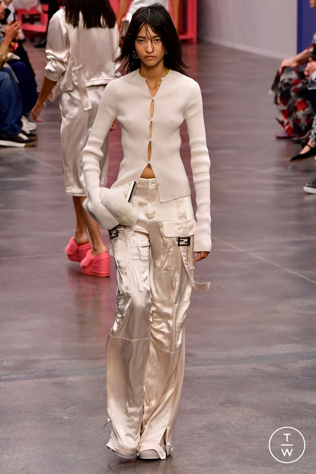 Fashion Week Milan Spring/Summer 2023 look 65 from the Fendi collection 女装