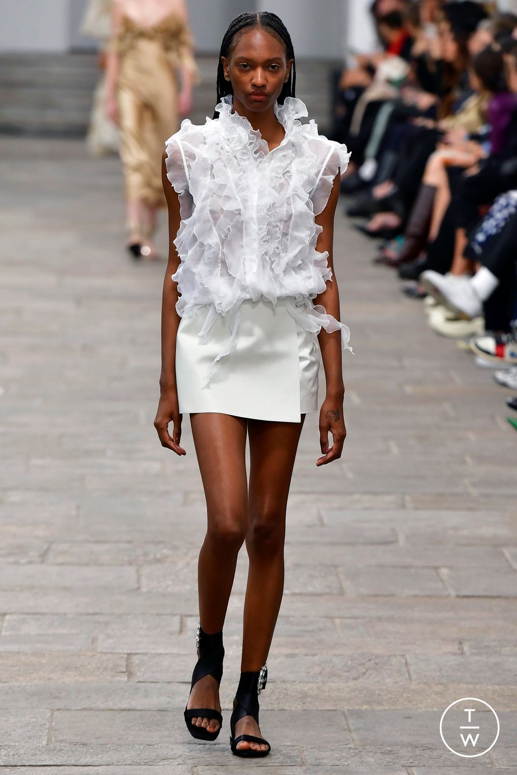 Fashion Week Milan Spring/Summer 2023 look 38 from the Ermanno Scervino collection womenswear