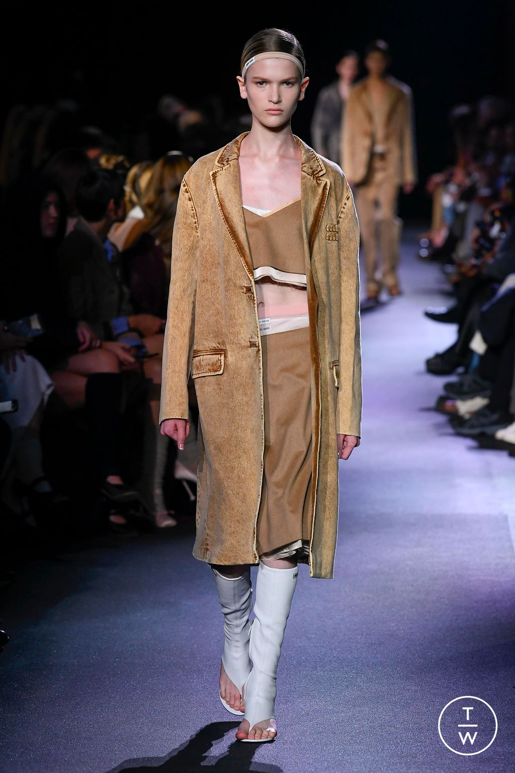 Fashion Week Paris Spring/Summer 2023 look 19 de la collection Miu Miu womenswear