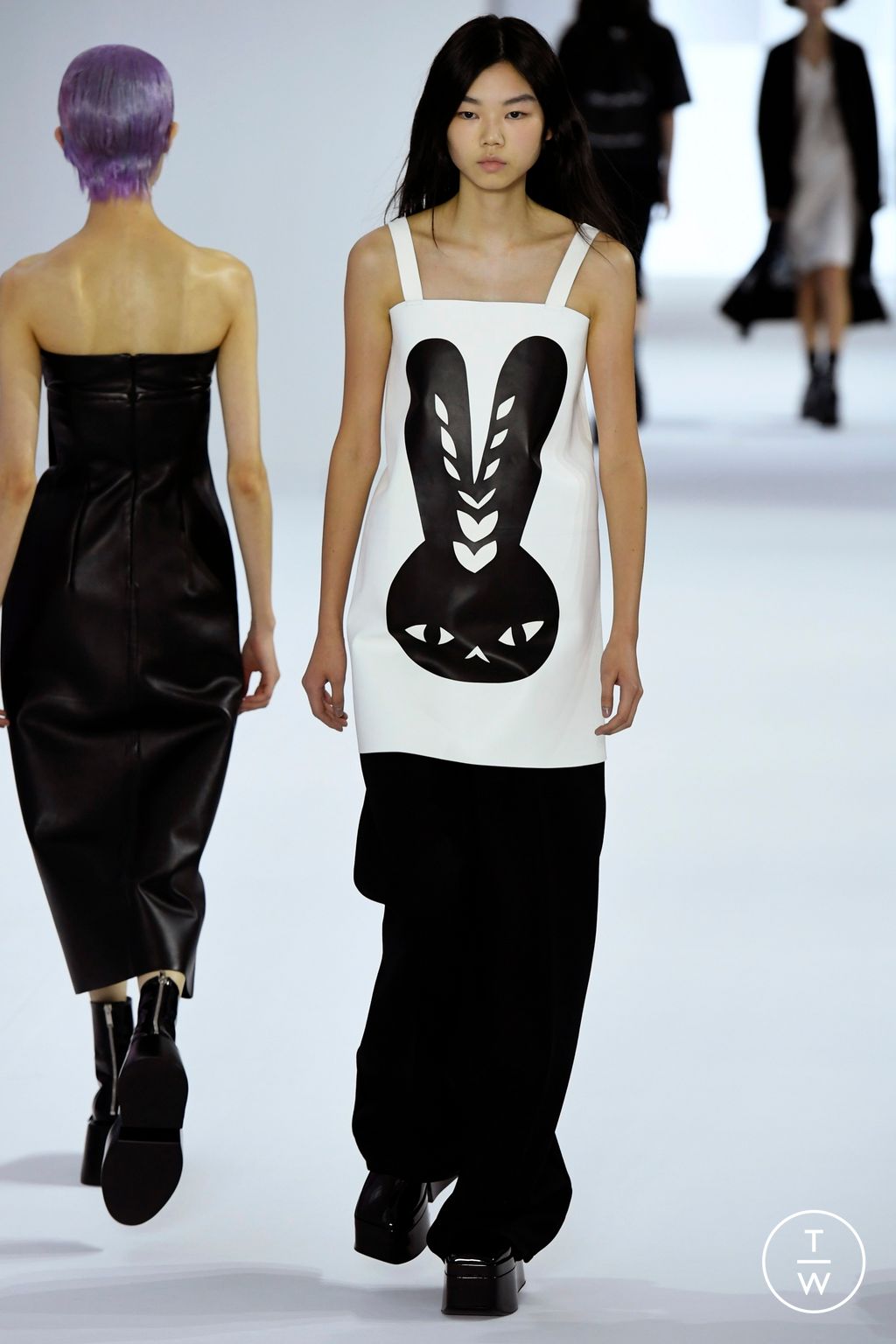 Fashion Week Paris Spring/Summer 2023 look 20 de la collection Shang Xia womenswear