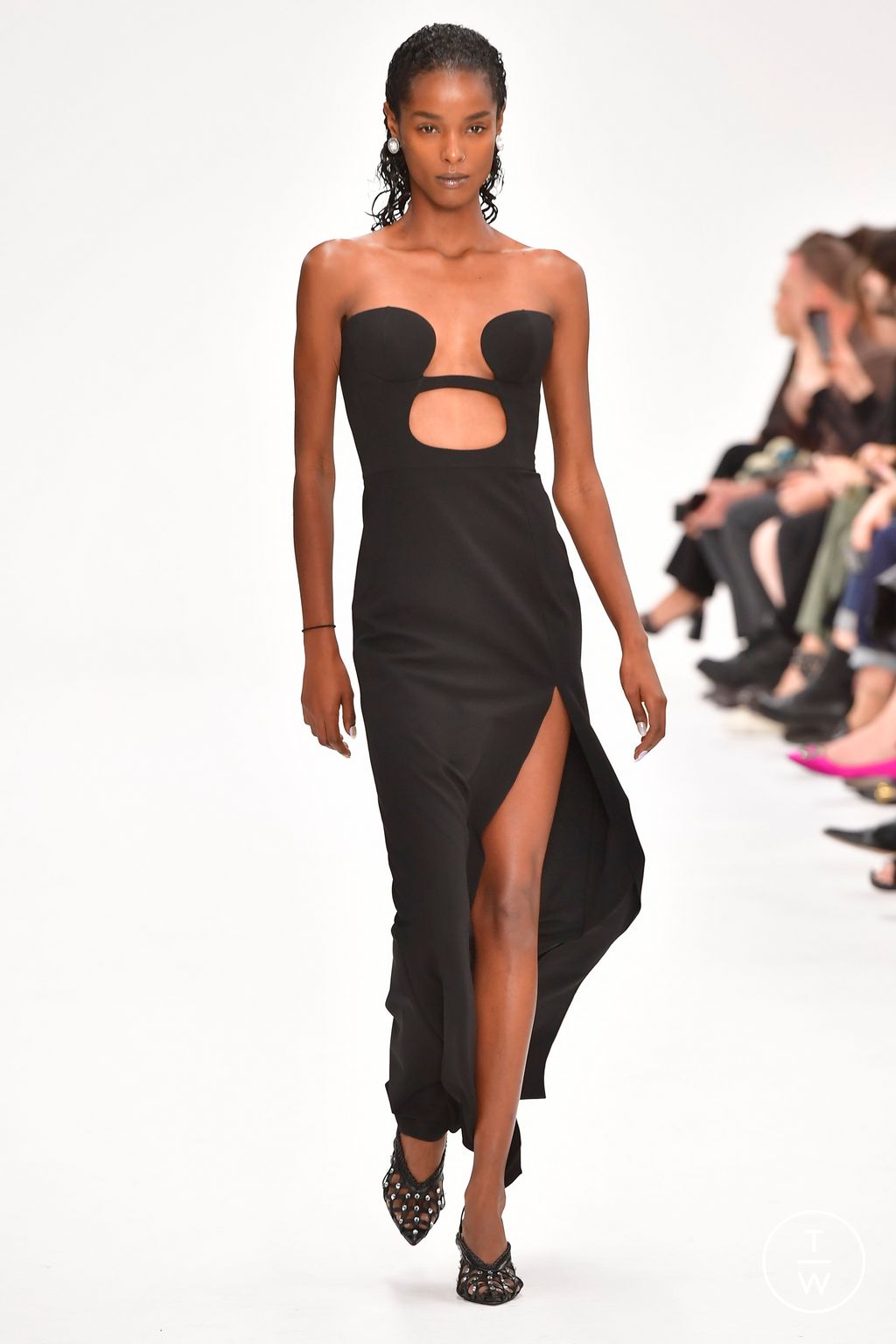 Fashion Week London Spring/Summer 2023 look 5 from the Nensi Dojaka collection womenswear