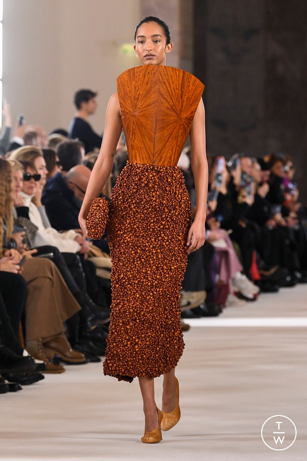 Fashion Week Paris Spring/Summer 2023 look 13 from the Schiaparelli collection couture