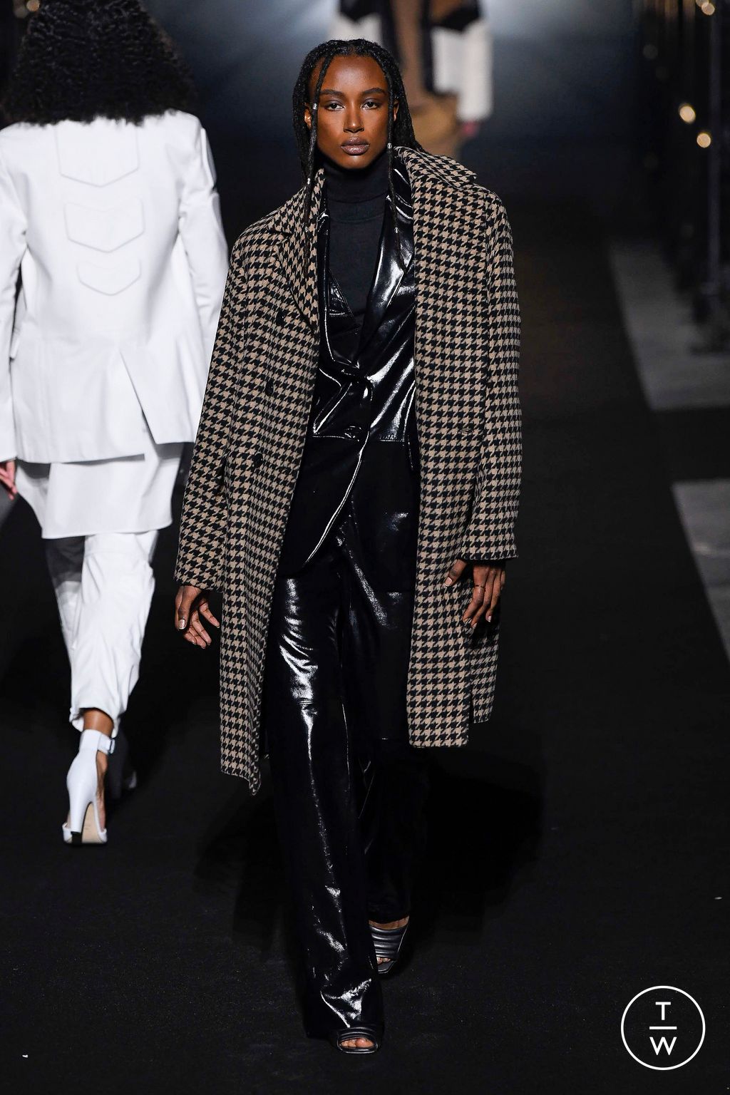 Fashion Week Milan Fall/Winter 2022 look 42 from the Boss collection 女装
