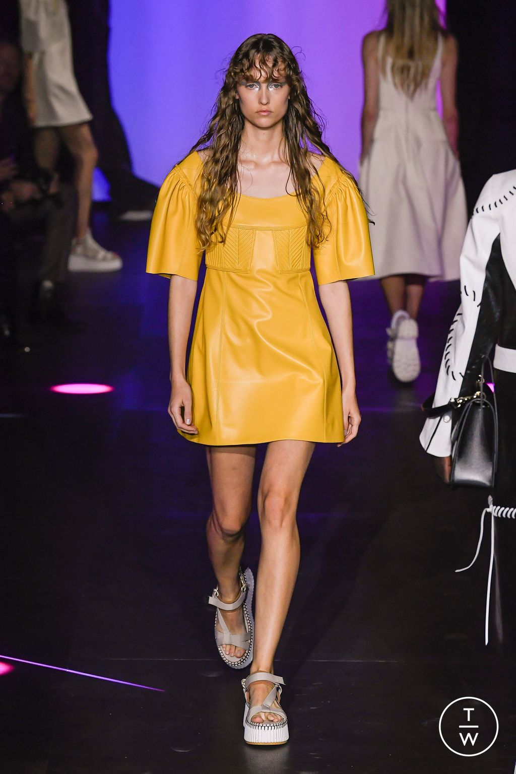 Fashion Week Paris Spring/Summer 2023 look 23 from the Chloé collection 女装