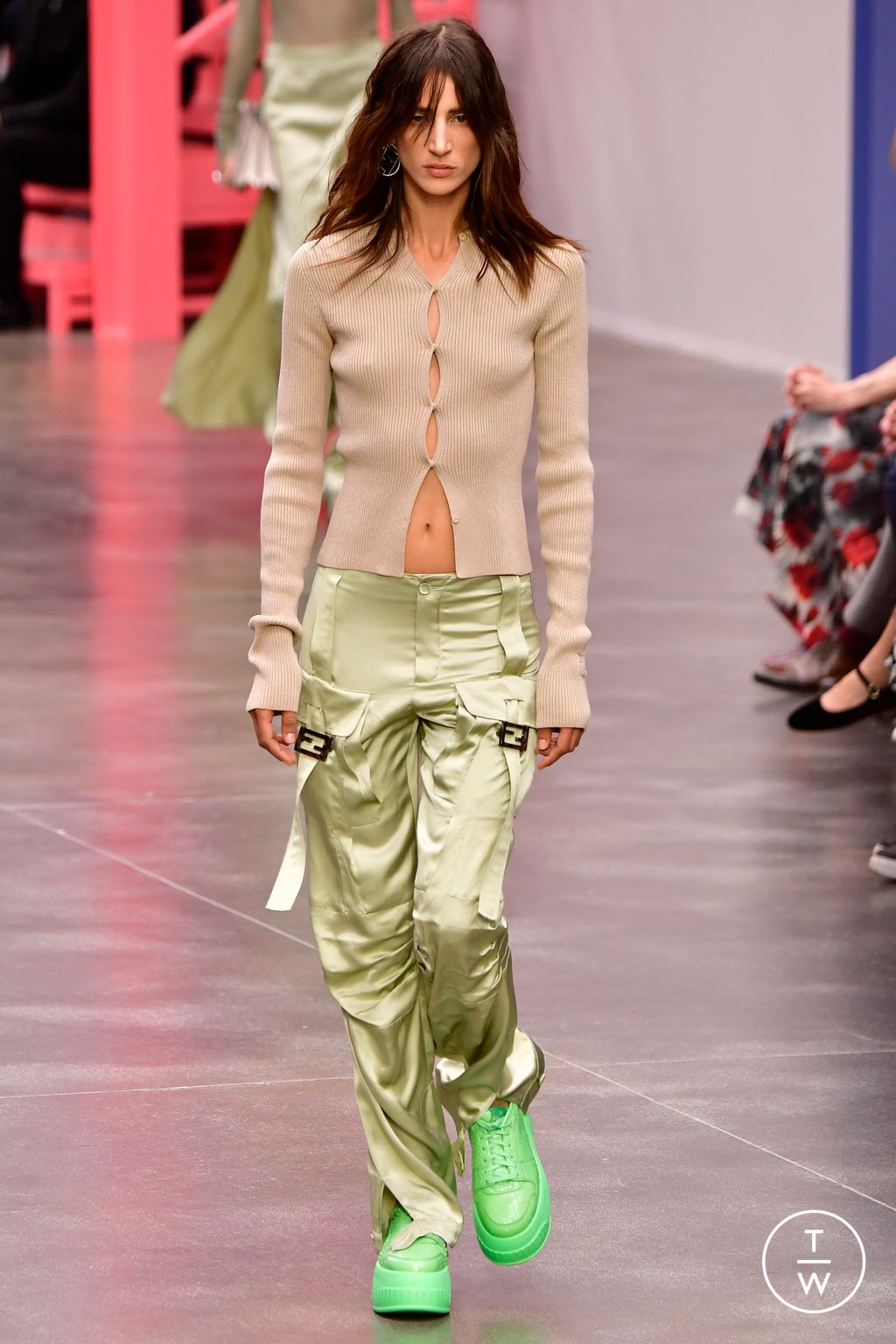 Fashion Week Milan Spring/Summer 2023 look 4 de la collection Fendi womenswear