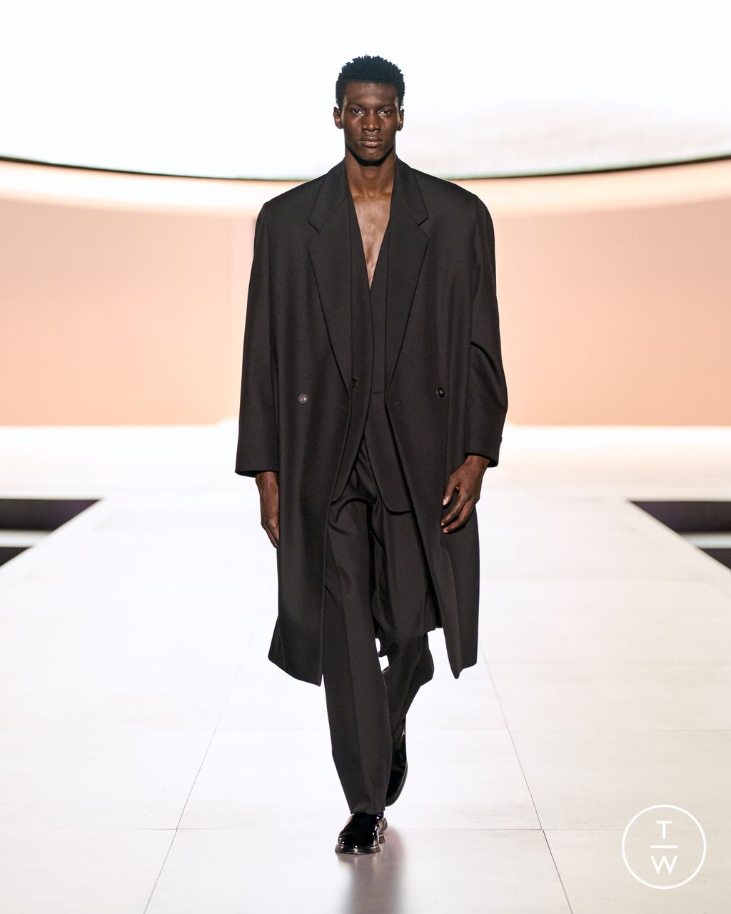 Fashion Week New York Fall/Winter 2023 look 2 from the Fear of God collection womenswear