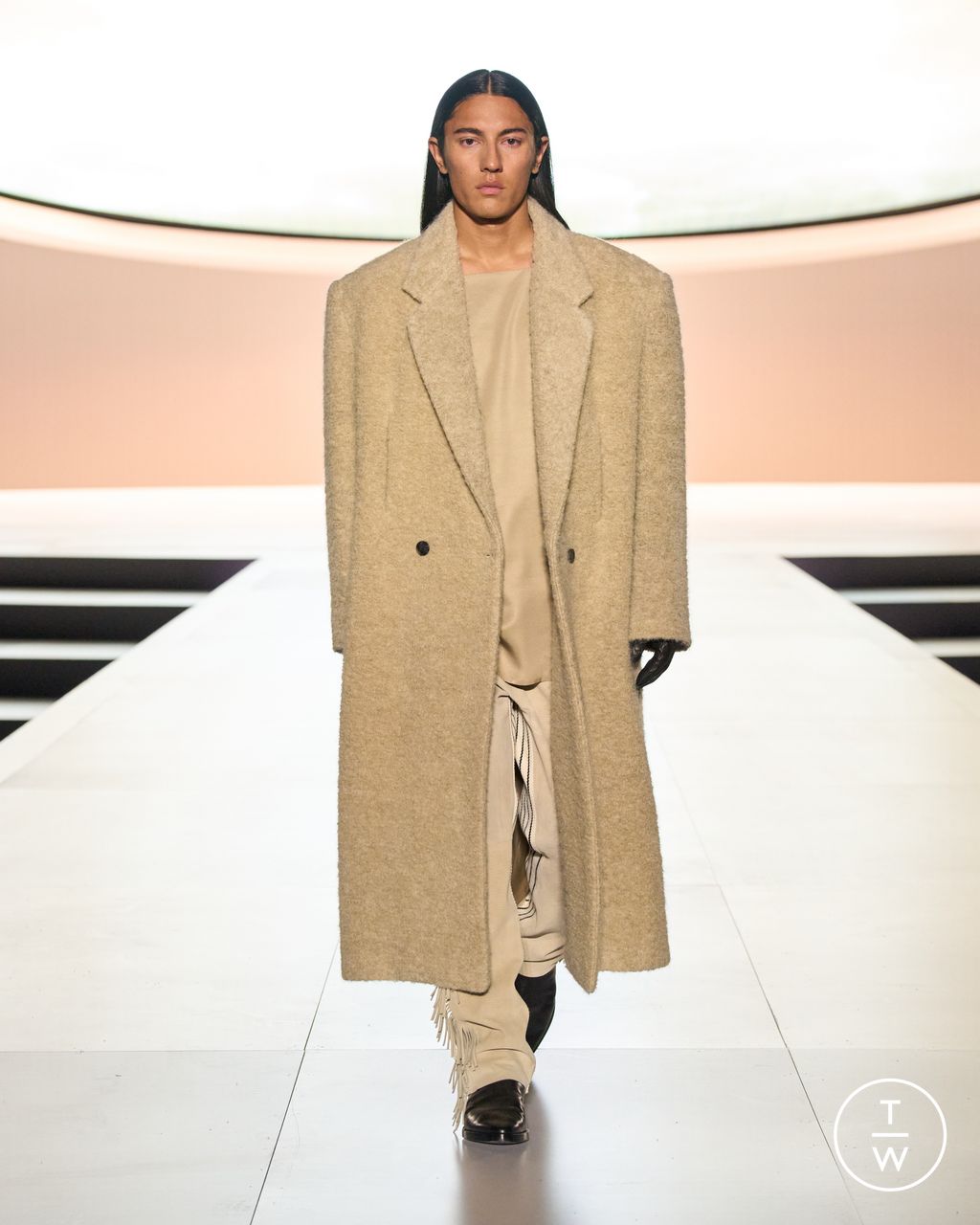 Fashion Week New York Fall/Winter 2023 look 16 from the Fear of God collection womenswear