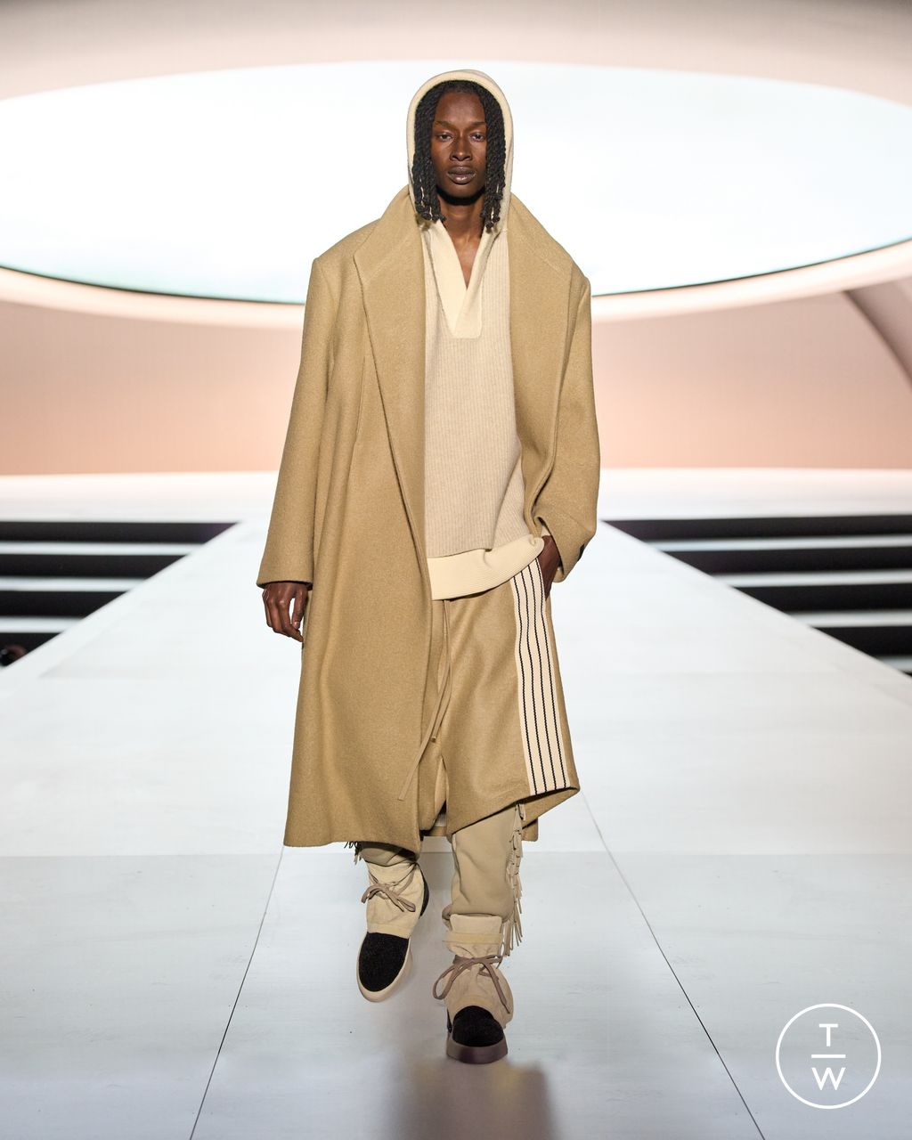Fashion Week New York Fall/Winter 2023 look 31 from the Fear of God collection womenswear