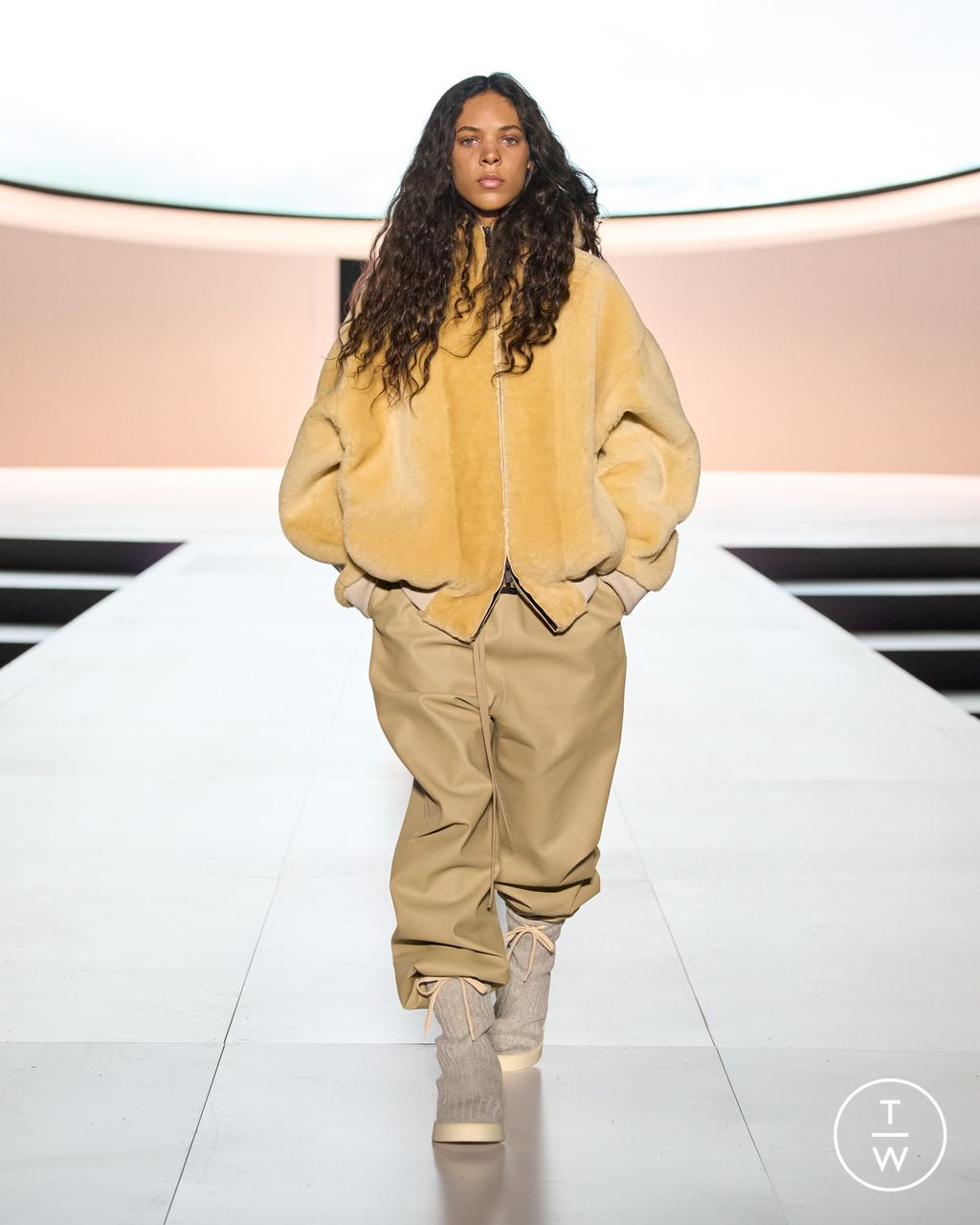 Fashion Week New York Fall/Winter 2023 look 32 from the Fear of God collection womenswear