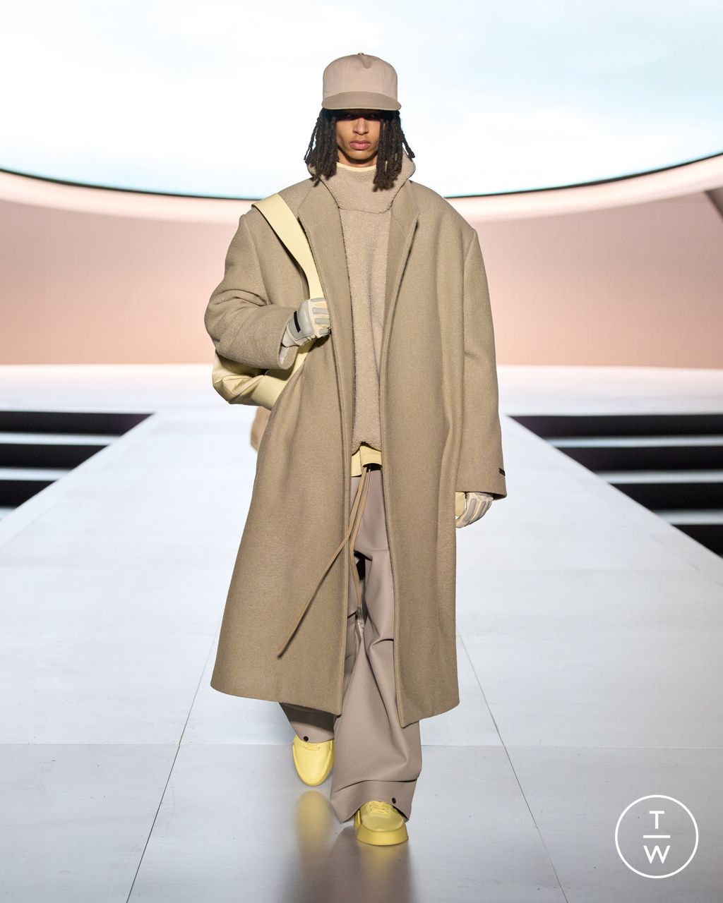 Fashion Week New York Fall/Winter 2023 look 36 from the Fear of God collection womenswear