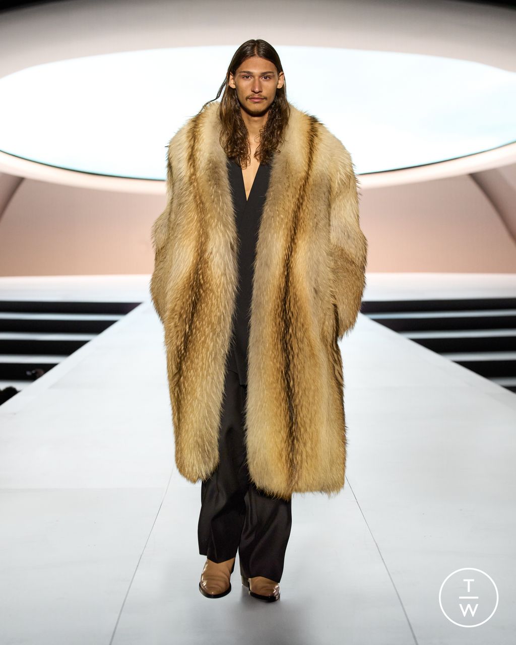 Fashion Week New York Fall/Winter 2023 look 40 de la collection Fear of God womenswear