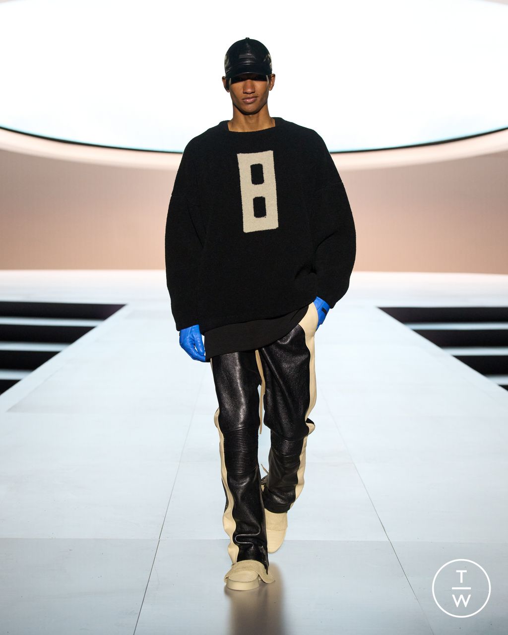 Fashion Week New York Fall/Winter 2023 look 44 from the Fear of God collection womenswear
