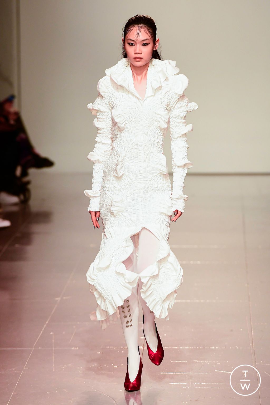 Fashion Week London Fall/Winter 2023 look 22 from the Feben collection 女装