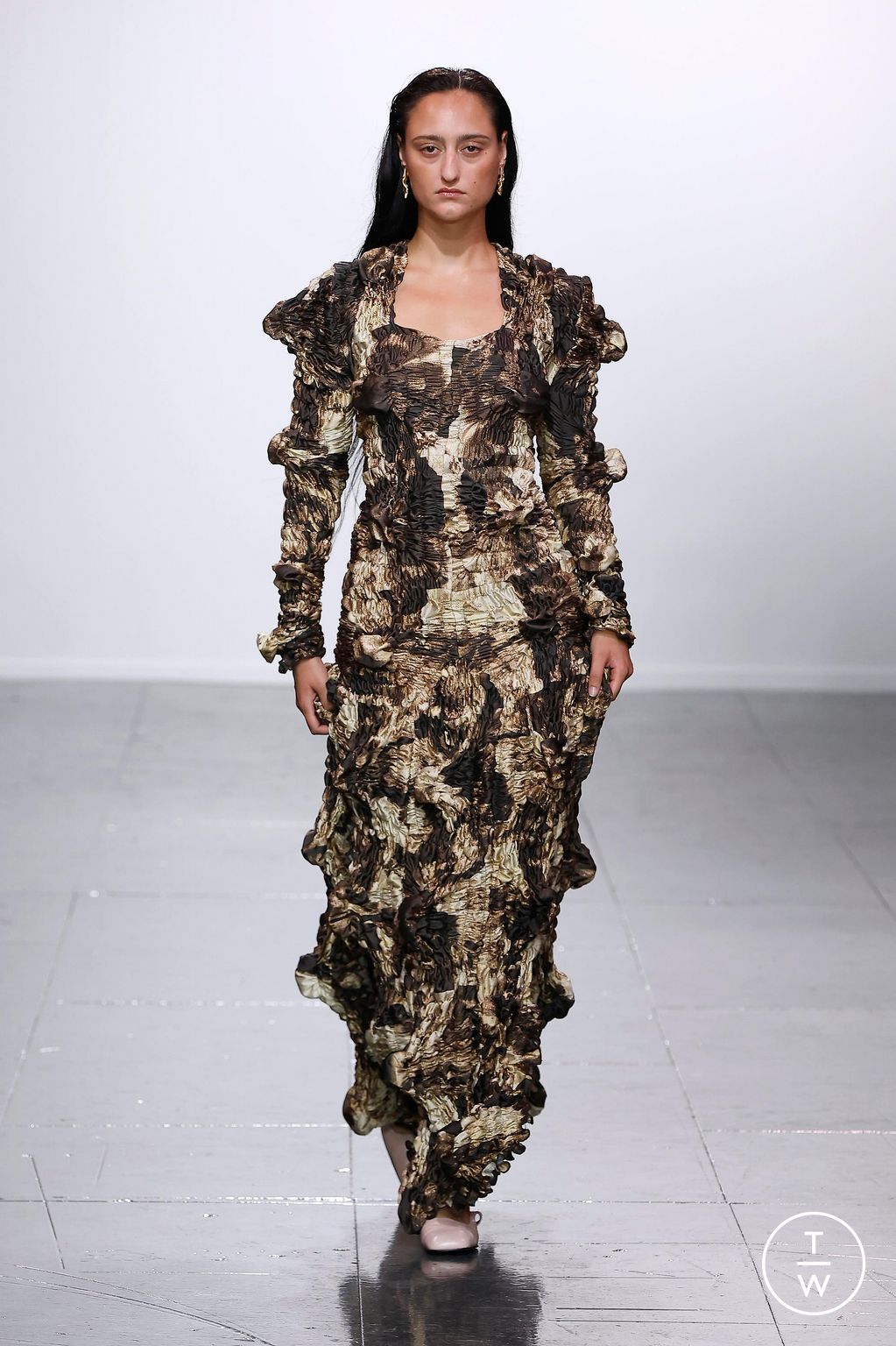 Fashion Week London Spring/Summer 2024 look 24 from the Feben collection womenswear