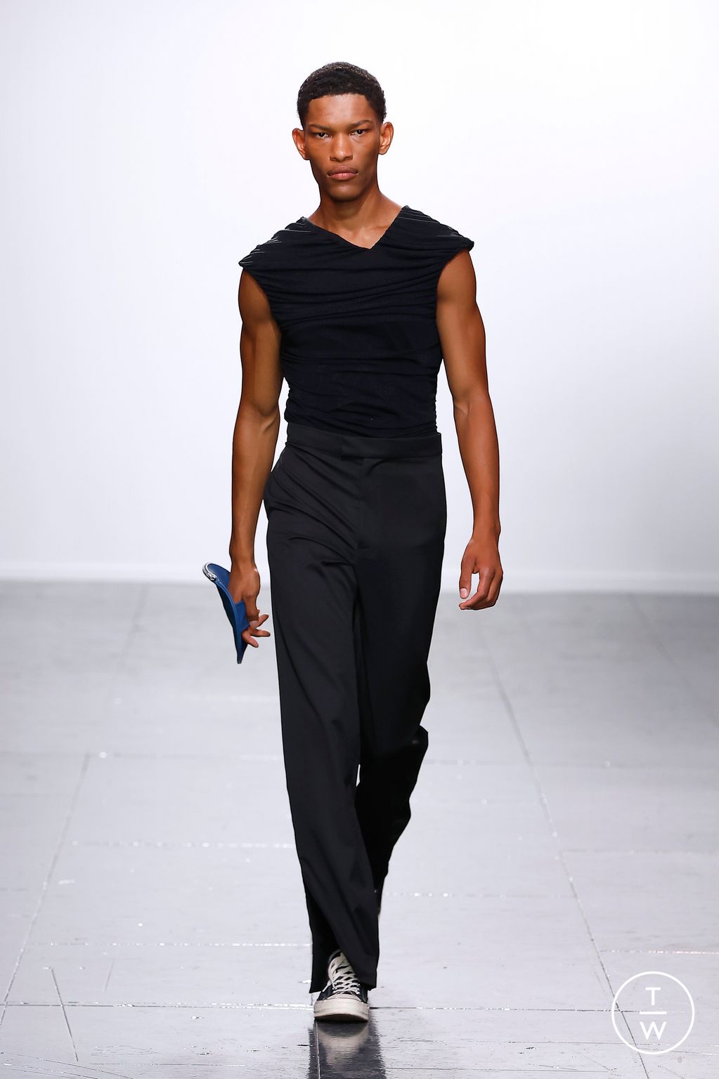 Fashion Week London Spring/Summer 2024 look 27 de la collection Feben womenswear