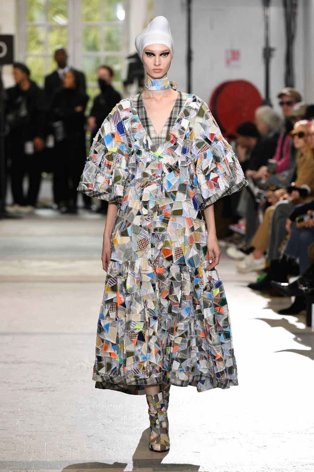 Fashion Week Paris Spring/Summer 2023 look 35 from the Anrealage collection womenswear