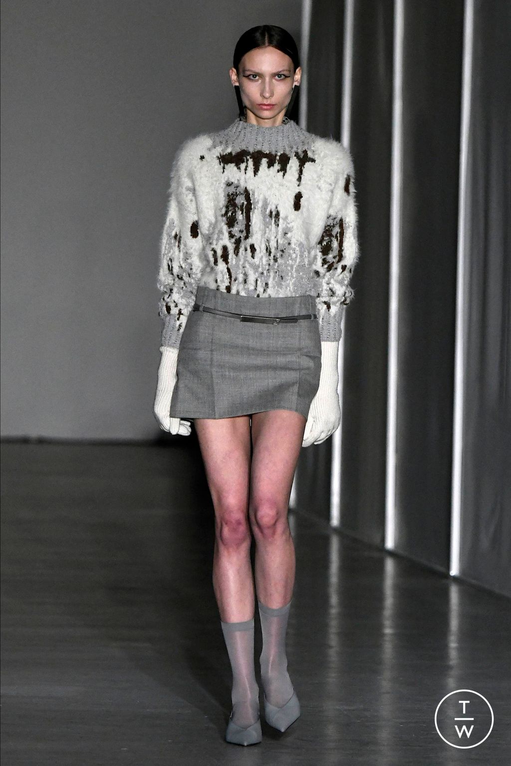 Fashion Week Milan Fall/Winter 2024 look 14 de la collection Federico Cina menswear