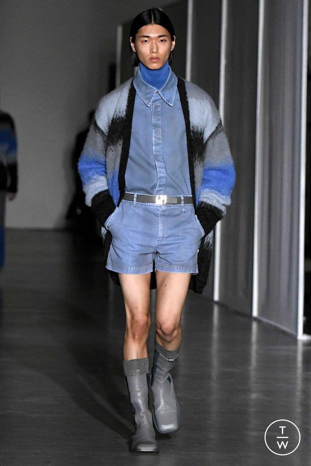 Fashion Week Milan Fall/Winter 2024 look 28 de la collection Federico Cina menswear