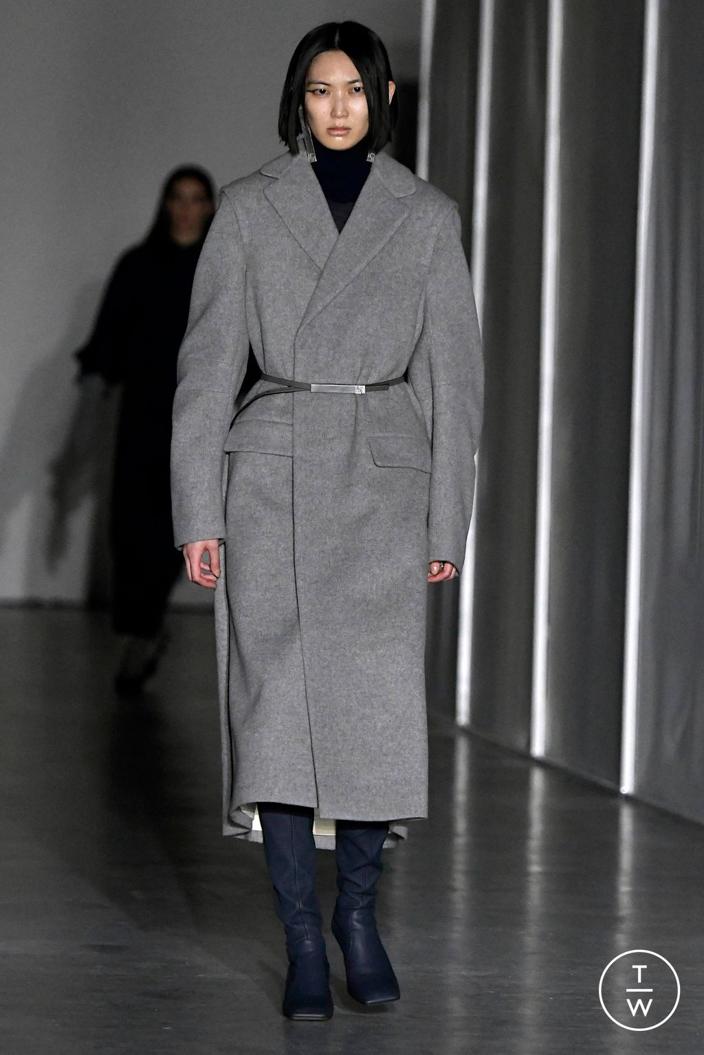 Fashion Week Milan Fall/Winter 2024 look 34 de la collection Federico Cina menswear