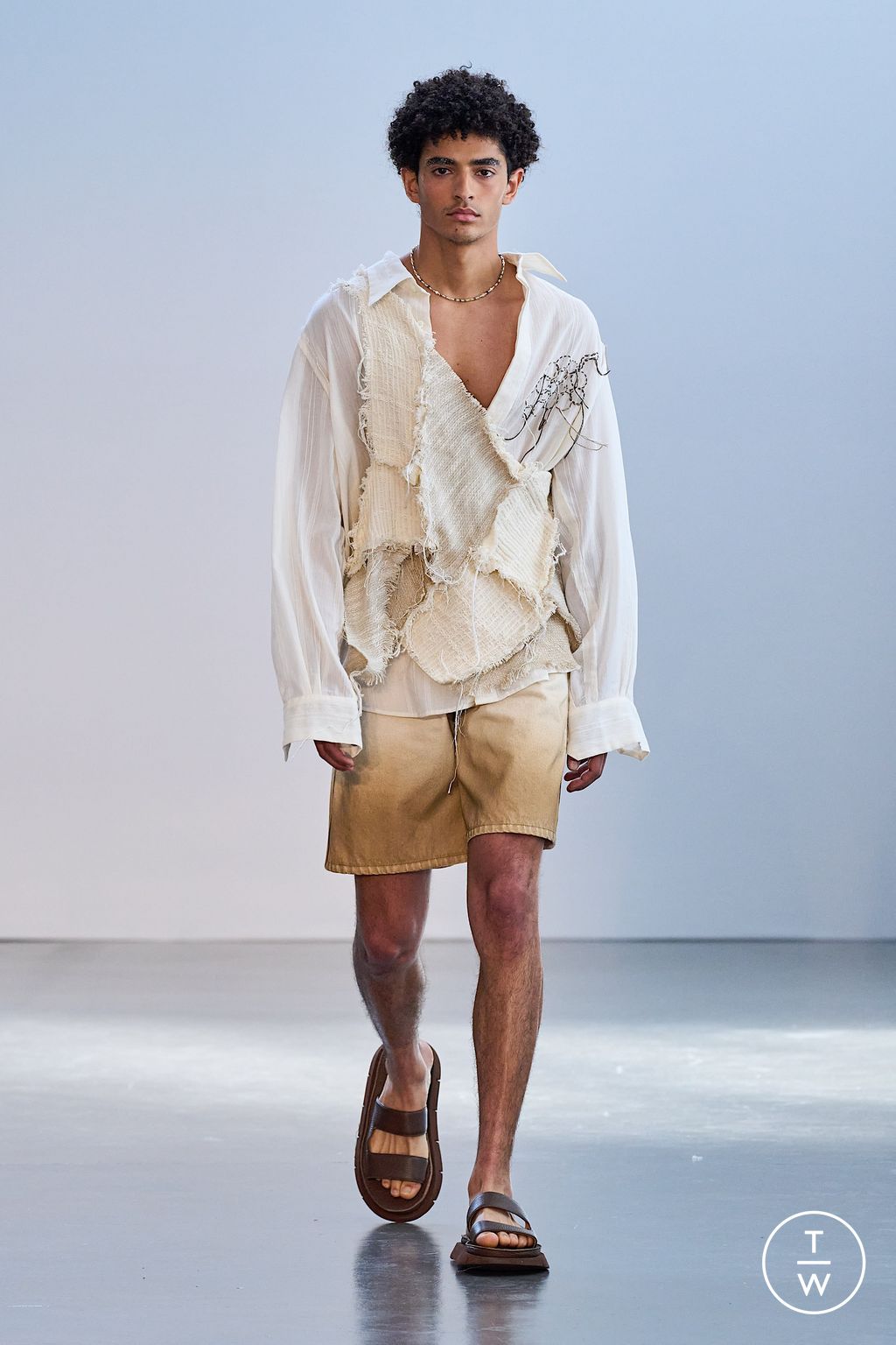 Fashion Week Milan Spring/Summer 2023 look 5 from the Federico Cina collection menswear