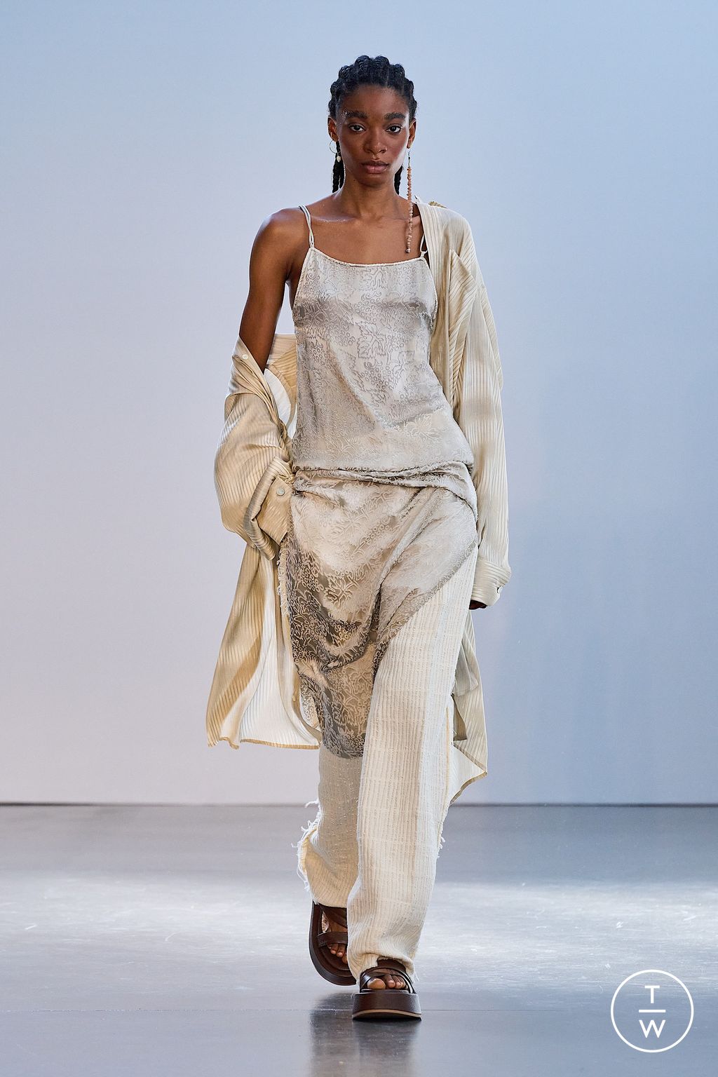 Fashion Week Milan Spring/Summer 2023 look 7 de la collection Federico Cina menswear