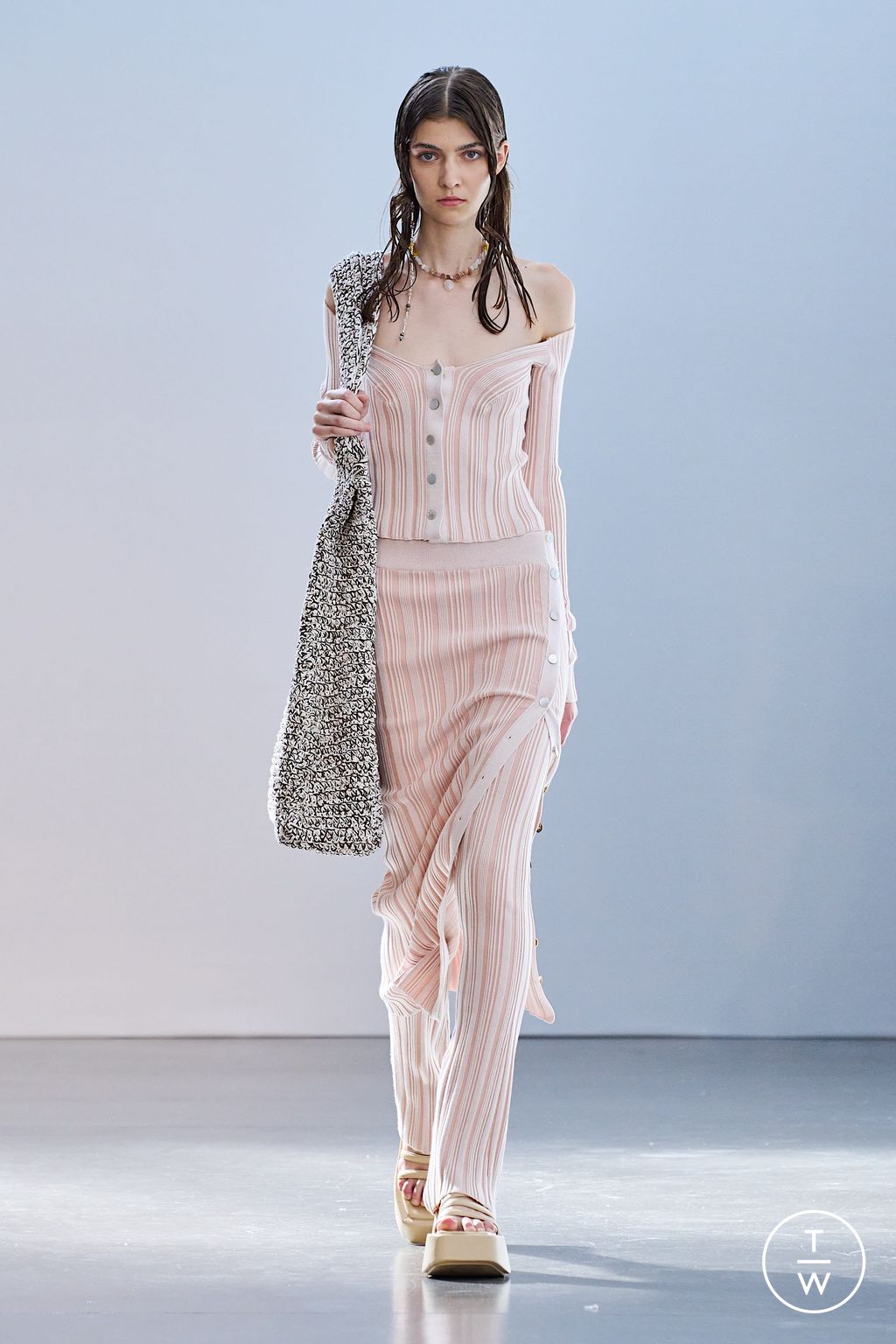 Fashion Week Milan Spring/Summer 2023 look 13 de la collection Federico Cina menswear