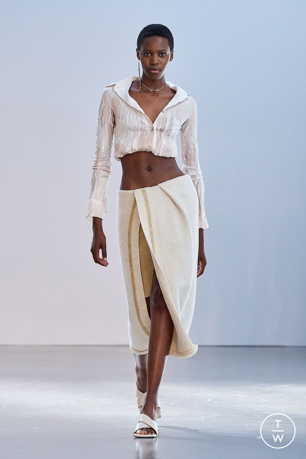 Fashion Week Milan Spring/Summer 2023 look 17 de la collection Federico Cina menswear